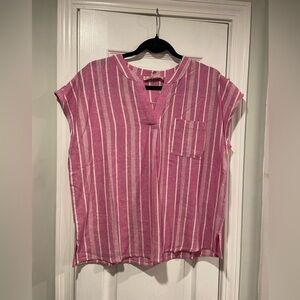 NWT Coastal Comfort Size S Pink Stripe Linen Blend Split Neck Short Sleeve Top